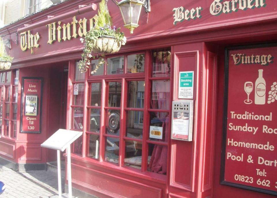 The Vintage Inn Wellington  Bagian luar foto